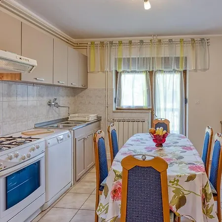 Будинок відпочинку House Monte Grande Пула
