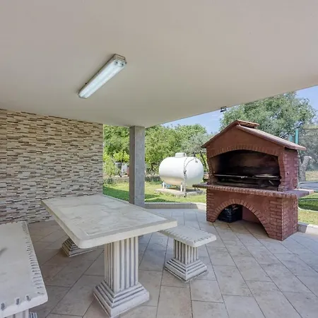Будинок відпочинку House Monte Grande *