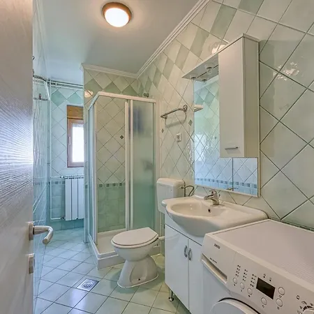 House Monte Grande Будинок відпочинку Пула