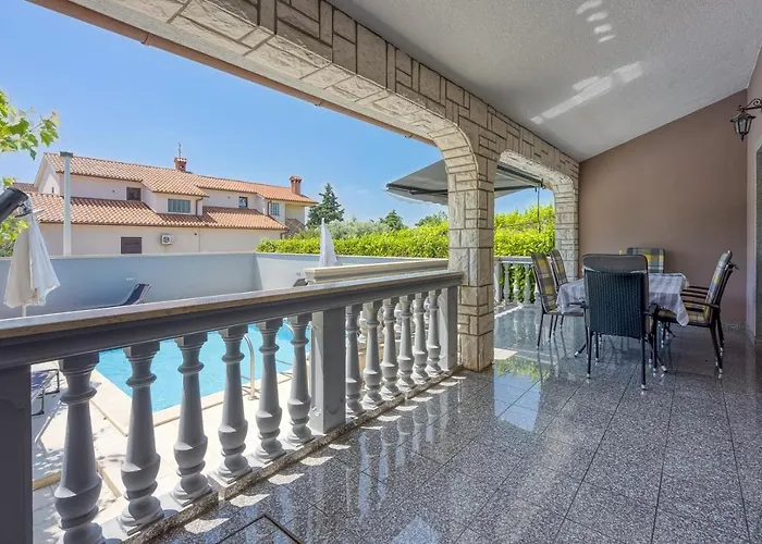 House Monte Grande Пула