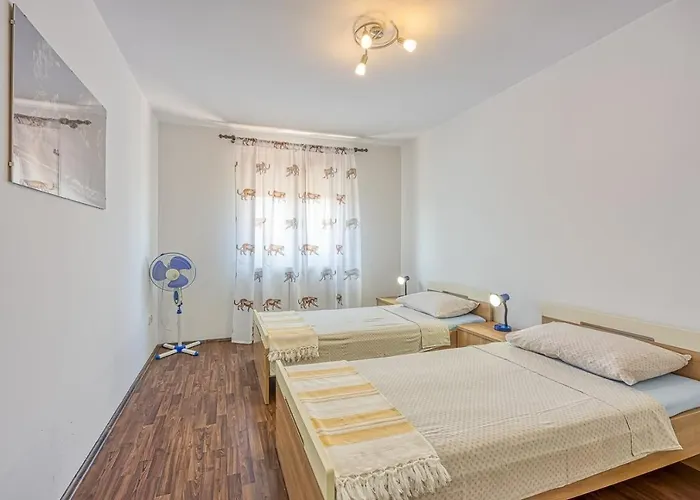 House Monte Grande Пула